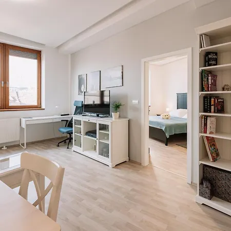 Stayinbratislava Appartement *